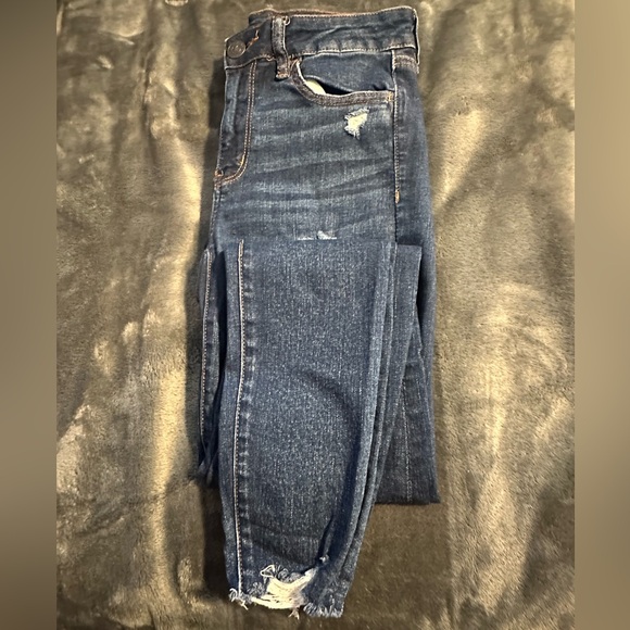 AE Hi-Rise Destructed Jeggings, Hi-Rise, Size 6R - Picture 6 of 7